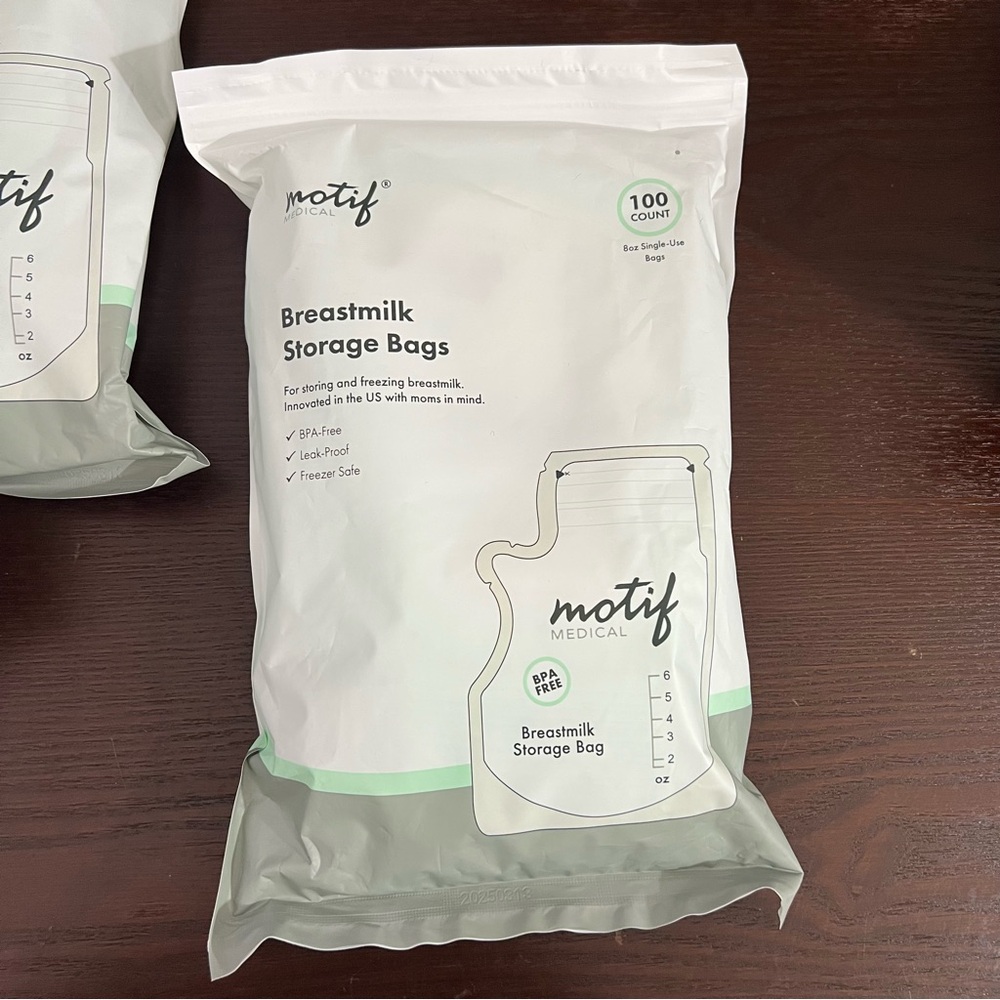 New Motif Breastmilk Storage Bags 100 count, 6 oz